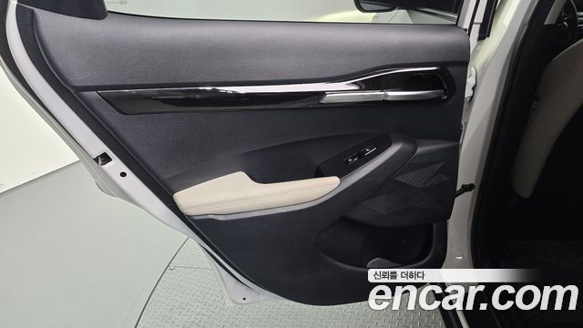 Kia Seltos Gasoline 1.6 Turbo 2WD Gravity 2022 — фото 25