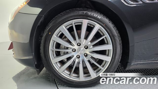 Maserati Quattroporte 3.0 Diesel 2016 — фото 5