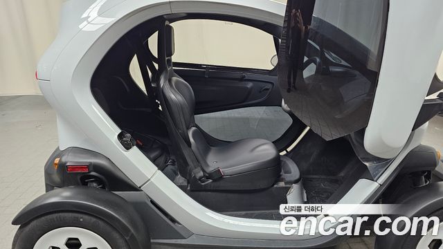 Renault Korea Twizy Life(2-Seater) 2020 — фото 26