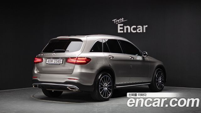 Mercedes-Benz GLC-Class (X253) GLC300 4MATIC AMG Line 2019 — фото 2