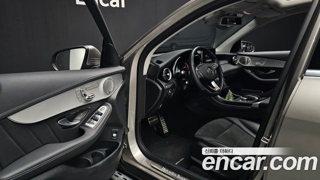 Mercedes-Benz GLC-Class (X253) GLC300 4MATIC AMG Line 2019 — фото 10