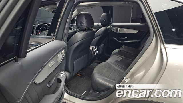 Mercedes-Benz GLC-Class (X253) GLC300 4MATIC AMG Line 2019 — фото 12