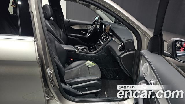 Mercedes-Benz GLC-Class (X253) GLC300 4MATIC AMG Line 2019 — фото 26