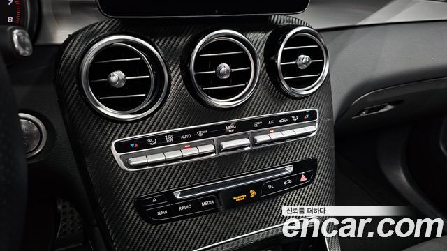Mercedes-Benz GLC-Class (X253) GLC300 4MATIC AMG Line 2019 — фото 32