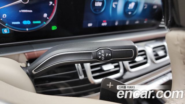 Mercedes-Benz GLS-Class (X167) Maybach GLS600 4MATIC Manufakur 2023 — фото 9