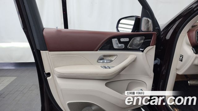 Mercedes-Benz GLS-Class (X167) Maybach GLS600 4MATIC Manufakur 2023 — фото 24