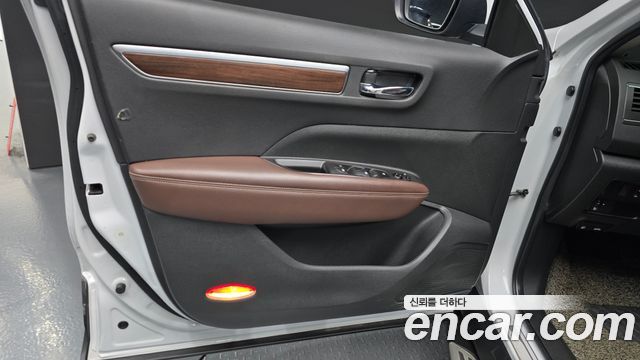 Renault Korea QM6 2.0 LPe RE Signature 2WD 2020 — фото 24
