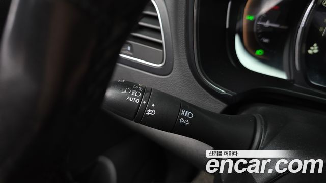 Renault Korea QM6 2.0 LPe RE Signature 2WD 2020 — фото 31