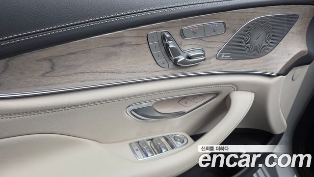 Mercedes-Benz CLS-Class (C257) CLS450 4MATIC 2023 — фото 27