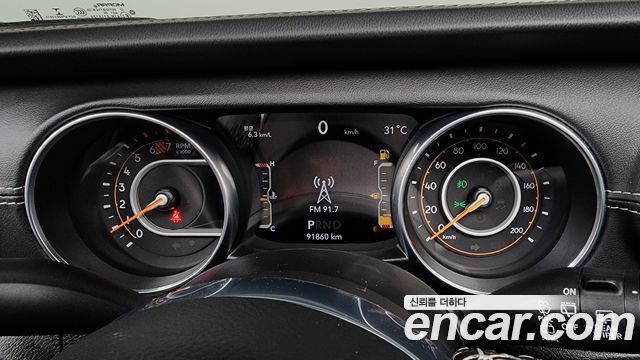 Jeep Wrangler (JL) 2.0 Overland Power Top 4Door 2020 — фото 8