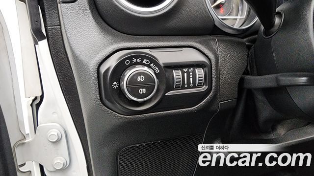 Jeep Wrangler (JL) 2.0 Overland Power Top 4Door 2020 — фото 27