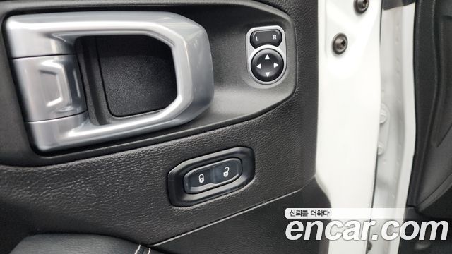 Jeep Wrangler (JL) 2.0 Overland Power Top 4Door 2020 — фото 30