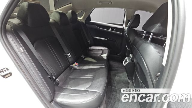 Kia K5 (III) 2.0 Prestige 2022 — фото 19