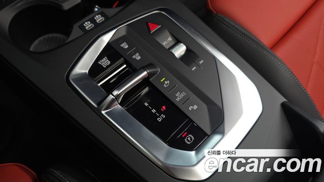 BMW 1 Series (F70) M135 xDrive 2025 — фото 9