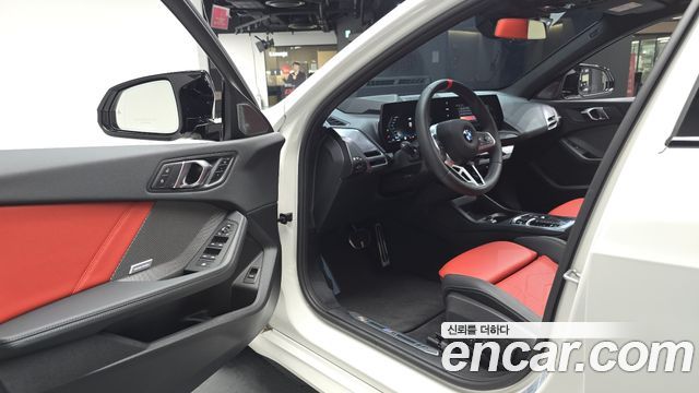 BMW 1 Series (F70) M135 xDrive 2025 — фото 10