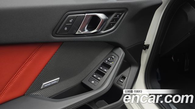 BMW 1 Series (F70) M135 xDrive 2025 — фото 19