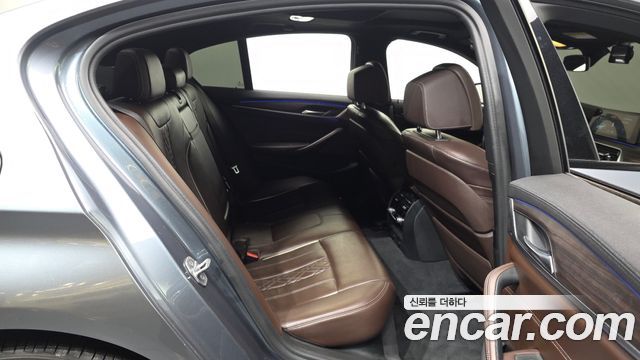 BMW 5 Series (G30) 530i M Sport Package Plus 2017 — фото 12