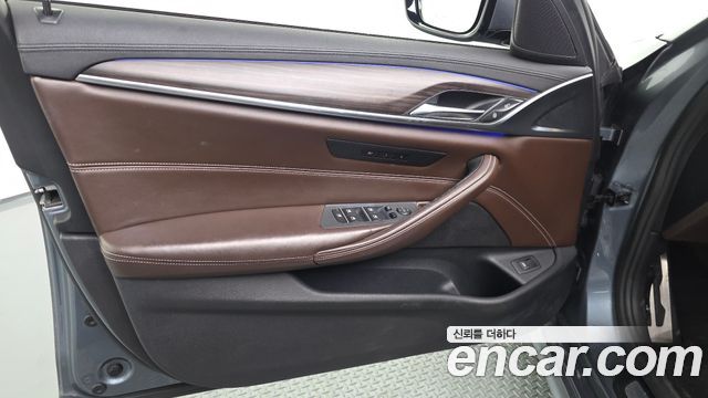 BMW 5 Series (G30) 530i M Sport Package Plus 2017 — фото 24