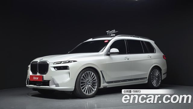 BMW X7 (G07) xDrive 40i Design Pure Excellence 7-Seater 2025 — фото 1