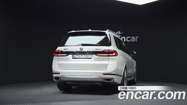 BMW X7 (G07) xDrive 40i Design Pure Excellence 7-Seater 2025 — фото 4