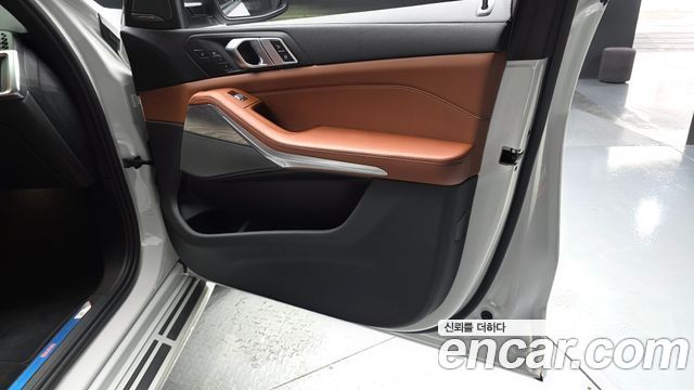 BMW X7 (G07) xDrive 40i Design Pure Excellence 7-Seater 2025 — фото 24
