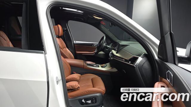 BMW X7 (G07) xDrive 40i Design Pure Excellence 7-Seater 2025 — фото 26