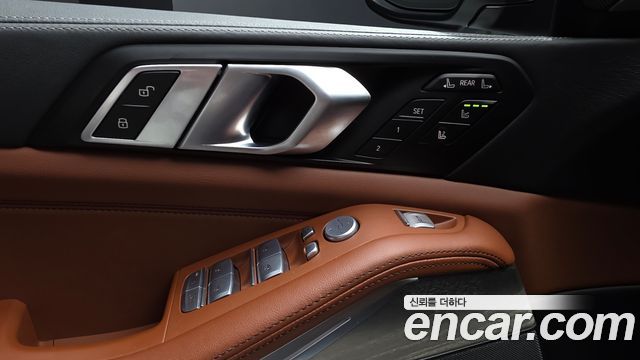 BMW X7 (G07) xDrive 40i Design Pure Excellence 7-Seater 2025 — фото 29