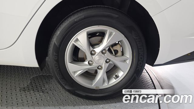 Hyundai Avante (CN7) 1.6 Smart 2023 — фото 21