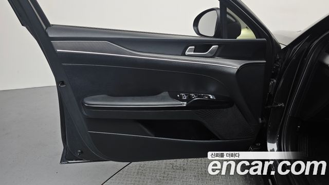 Kia K5 (III) 2.0 Prestige 2022 — фото 24