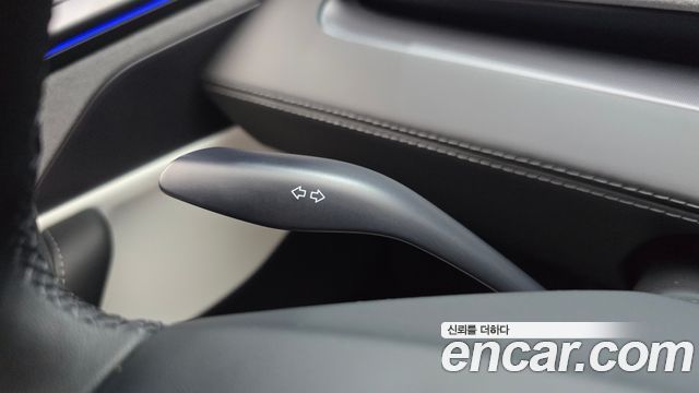 Tesla Model Y Long Range AWD 2025 — фото 20