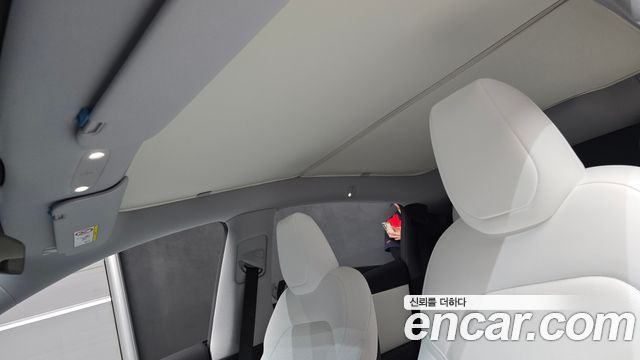 Tesla Model Y Long Range AWD 2025 — фото 30
