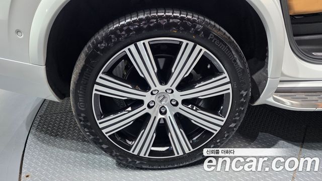 Volvo XC90 (II) B6 Ultimate Bright 2023 — фото 5