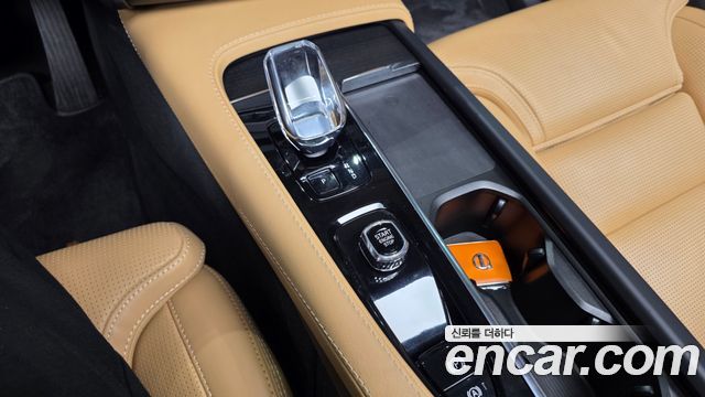 Volvo XC90 (II) B6 Ultimate Bright 2023 — фото 9