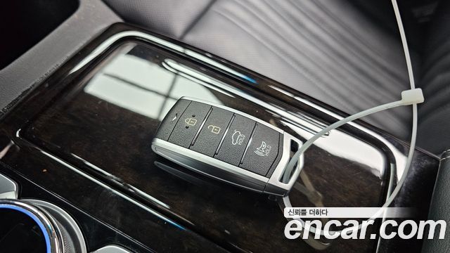 Genesis G90 3.8 AWD Premium Luxury 2019 — фото 16