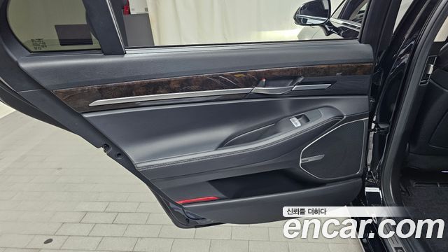 Genesis G90 3.8 AWD Premium Luxury 2019 — фото 25