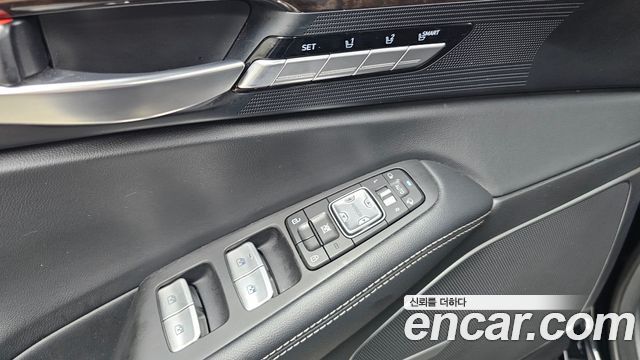 Genesis G90 3.8 AWD Premium Luxury 2019 — фото 28