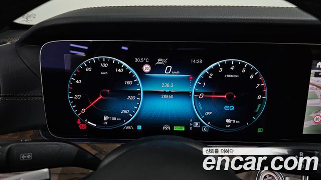 Mercedes-Benz E-Class (W213) E300e 4MATIC Exclusive 2023 — фото 8