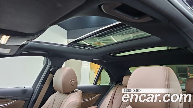 Mercedes-Benz E-Class (W213) E300e 4MATIC Exclusive 2023 — фото 37