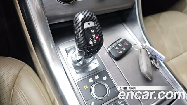 Land Rover Range Rover Sport (II) 3.0 SDV6 HSE 2016 — фото 9