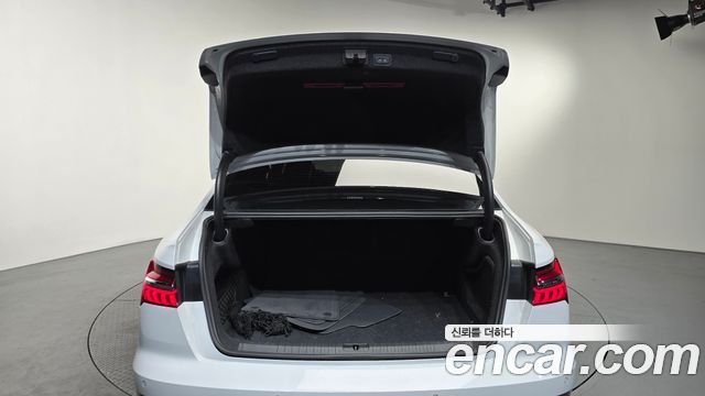 Audi A6 (C8) 45 TFSI Premium 2021 — фото 18