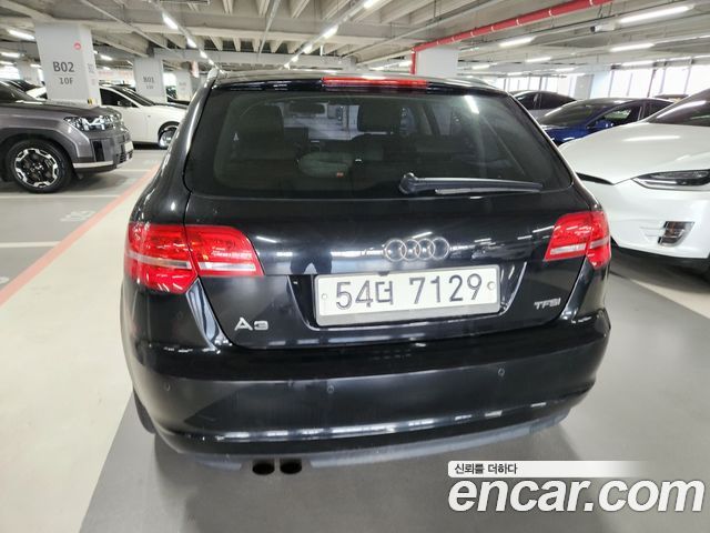 Audi A3 2.0 TFSI Dynamic 8P 2011 — фото 4