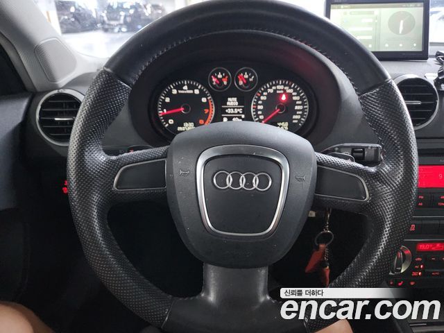 Audi A3 2.0 TFSI Dynamic 8P 2011 — фото 9