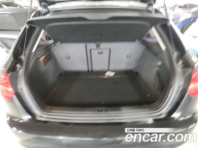 Audi A3 2.0 TFSI Dynamic 8P 2011 — фото 23