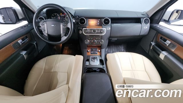 Land Rover Discovery 4 3.0 SDV6 SE 2016 — фото 7