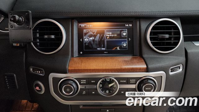 Land Rover Discovery 4 3.0 SDV6 SE 2016 — фото 14