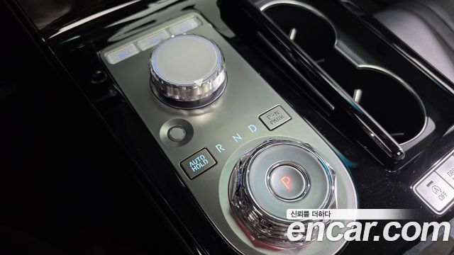 Genesis G80 (RG3) Gasoline 3.5 Turbo AWD 2025 — фото 9