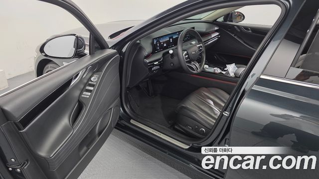 Genesis G80 (RG3) Gasoline 3.5 Turbo AWD 2025 — фото 10