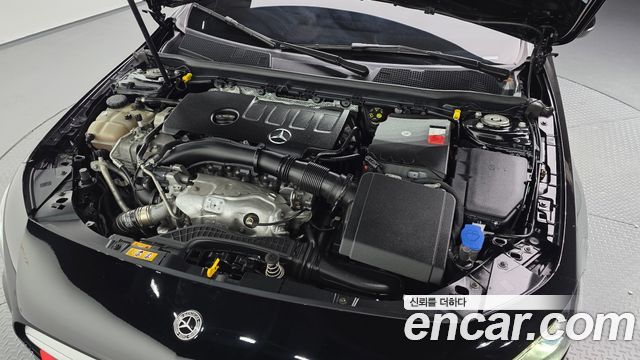 Mercedes-Benz A-Class (W177) A220 Hatchback 2021 — фото 6