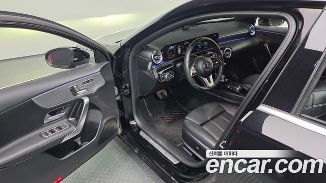 Mercedes-Benz A-Class (W177) A220 Hatchback 2021 — фото 11