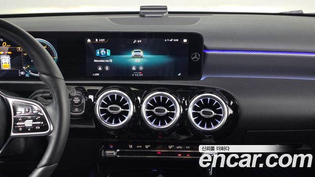 Mercedes-Benz A-Class (W177) A220 Hatchback 2021 — фото 15